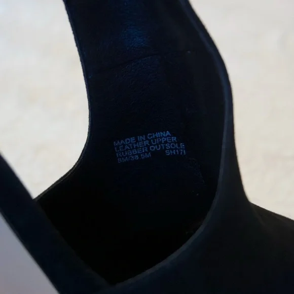 MICHAEL Michael Kors' Sabrina Pumps - Black - Picture 5 of 6